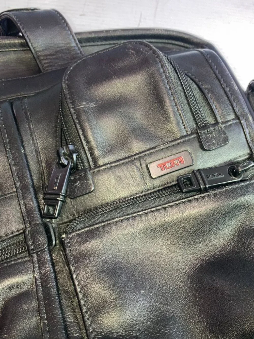 Tumi 96141DH Black Expandable Leather Organizer Computer Laptop  Briefcase 15x12